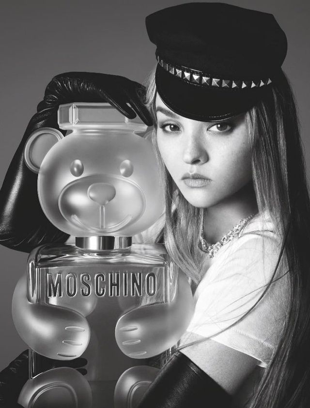 Moschino fragrance discount ad